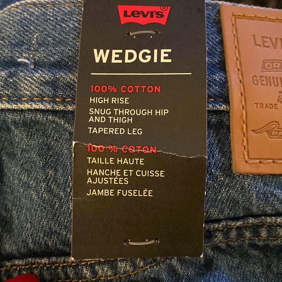 Levis Wedgie - Picture 8 of 9